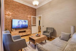 Premium House, 3BR, Renovated, Best Loc Kadky - 7