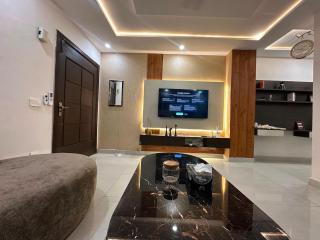 Premium 2 BHK In Central Lahore - 9
