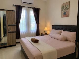 Zuzoi guest house - 0