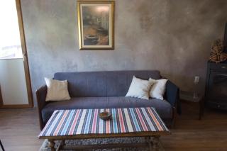 Modern 1-bedroom condo with free parking & fast WiFi - 4