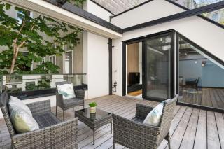 Olive Penthouse with Private Terrace and AC - 8