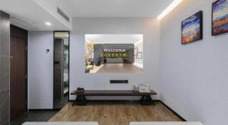 Springtime Hotel - 1