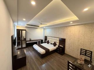 Hotel Rajpath Residency 2 Min Walk From Kaushambi Metro Station 3-star hotel Kaushambi, Ghaziabad - 3