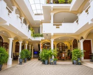 Angel Inn Guest House - 0