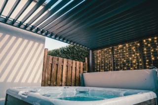 Fare Vahiné, maison tahitienne avec jacuzzi privé - PrestigeLodgesFontainebleau - 8