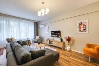 Prestige, Spacious, 3BR - 6