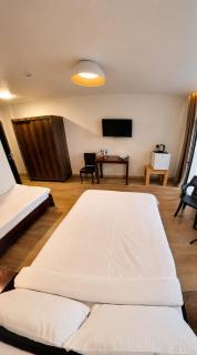Hotel Adeli - 4