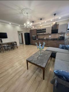 Bright & Cozy 2BR Home in Yerevan, First floor - 0