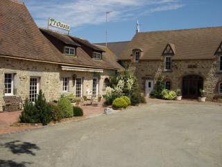 Logis Hotel Oasis - Villaines-la-Juhel - 1