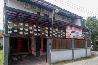 RedDoorz Syariah at Falisha UMY - 2
