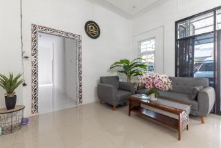 RedDoorz near Stasiun Pematangsiantar - 8