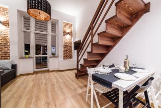 2 Nights Apartments - great location, right next to Main Rail and Bus Station, 10 min to Main Square by foot - Cracovia - 5