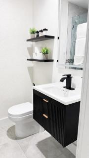 New Private Suite - Private Entrance and Bath - 4