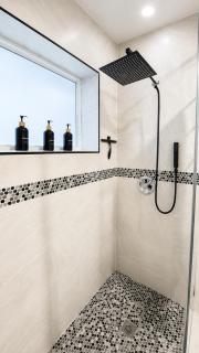 New Private Suite - Private Entrance and Bath - 1
