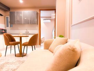 1 BHK Cloud View Apartment with free Netflix & Balcony View - 6
