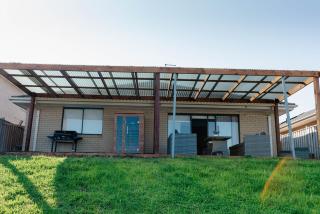 Rock Retreat At Sanctuary Lakes Estate with Scenic Backyard, Pool Table, Sauna, BBQ, Firepit - 8