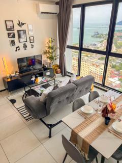 Georgetown Urban Family & Baby-Friendly Home with Skypool Seaview - 6