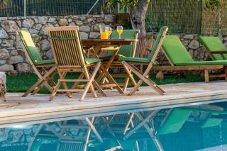 Traditional Stonebuilt Villa Leonanto with Heated Pool, only 5 Km from a Sandy Beach - 1