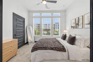 Luxury Atlanta Stay Near Food Hall & Pool - 9