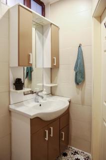 Stylish Apartment, Steps from Istiklal Street - 2
