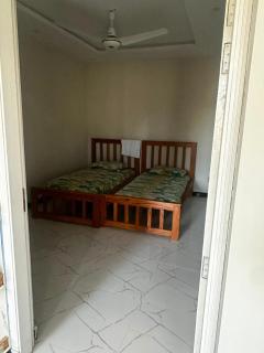 Peaceful 2BR Apartment Near Margalla Hills - 6