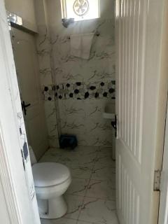 Peaceful 2BR Apartment Near Margalla Hills - 1