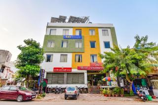 FabHotel Padmawati Palace - Nirman Vihar - 0