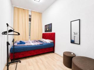 Private Rooms in 4BR shared Apartment Near FAC Platz, 10-Min Walk - 0