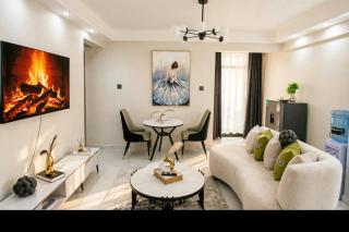 Kinda Cudmore apartment - 5