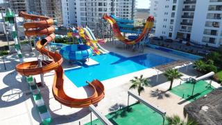 Pool View 1 Bedroom Apartment in Caesar Blue - 6