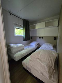 Mobil-home Avec Jacuzzi et Climatisation - 5