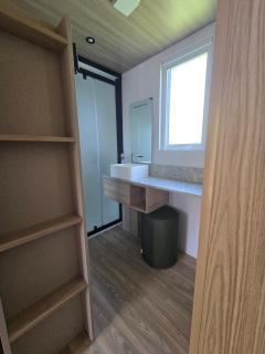 Mobil-home Avec Jacuzzi et Climatisation - 6
