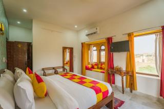 Hotel Narpat Garh Palace - 1