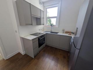 Newly renovated apartment near the beach - 3