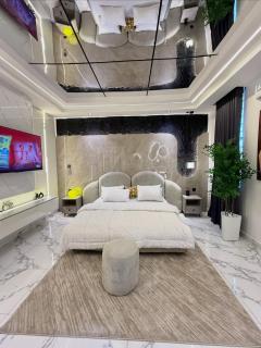 Golden suites - 9