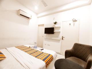 HOTEL THE SKY NINE - A Budget & Smart Property - Near Focal Point, Transport Nagar & Sherpur Road - Adjoining Spring Dale School - 7