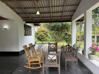 Charming House in Kandy - 9