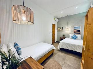 Hotel Michanti - El Zonte - 4