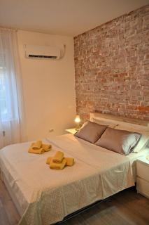 Apartmani Jelena 1 - 8