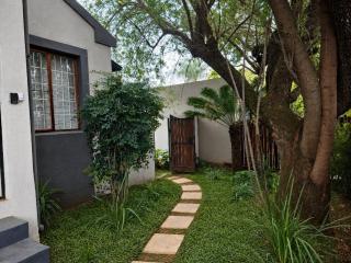 The Chardonay Guesthouse - 6