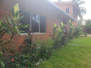 Sea Breeze Village Lodge - Winneba - 0