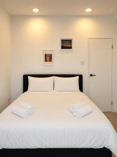 Cozy 1-Bedroom Apartment - 6