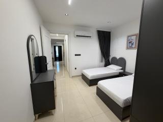 The Twin Palms - 6