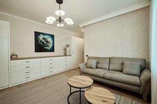 Elegant Central Apartment - 8