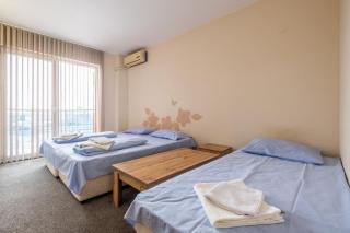 Economy family rooms & parking - 9