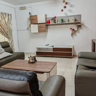 Ayer Tawar Cozy Homestay 6 pax - 0