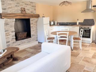 Maison entre Pierre et Forêt - 5