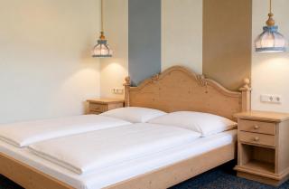 Hotel Sonneck - Knüllwald - 4