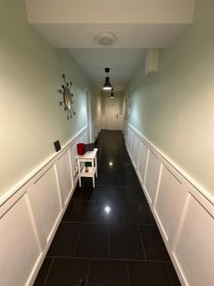 Budget room close to tramline - 3