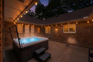 Home Theater - Game Room - Pool - Hot Tub - Golf - 3